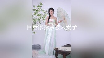 女主人在内衣Pegging她的Sissy