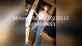 秀人网甜美可爱型美女&nbsp; 豆瓣酱 最新双人给力作品 舔脚 磨豆腐 玩奶玩逼