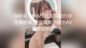 国产AV家庭乱伦情景剧【因疫情原因老公没在家过节寂寞儿媳背着婆婆与公公偸情】