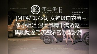 STP20210 白皙美乳新人嫩妹两男一女3P大战，开档黑丝高跟鞋深喉口交，上位骑坐边操边口多种姿势换着操，铺上吸水垫喷水在上面