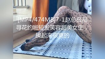 餐厅女厕全景偷拍长裙少妇保养的还不错的小嫩鲍